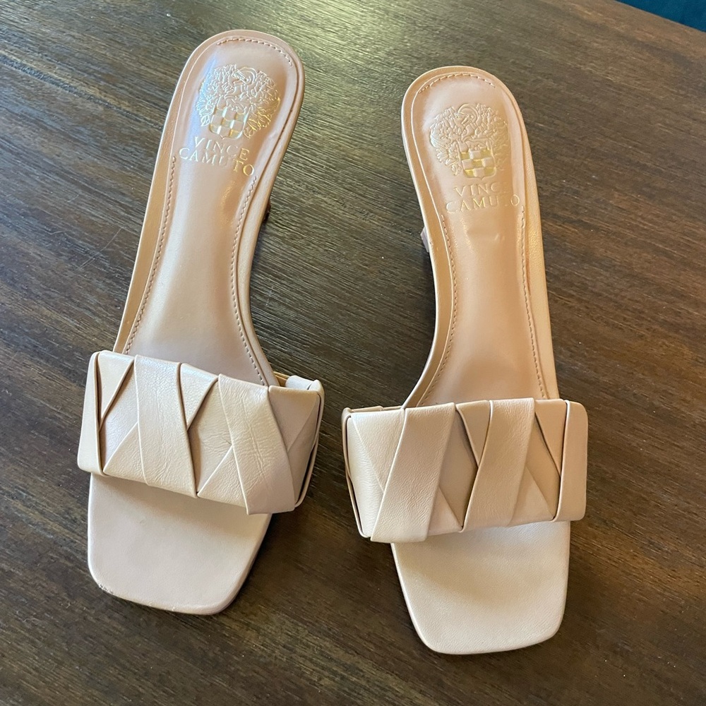 Vince Camuto Sandal w/heel